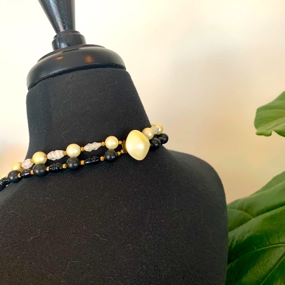 ♻️🌿Vintage | 1950s-1960s 2-Stranded Bead Necklace - Picture 2 of 5